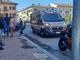 Motociclista aggredito a Borgo San Dalmazzo per una mancata precedenza