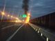 Furgone in fiamme sulla Torino-Pinerolo: traffico bloccato in direzione Pinerolo