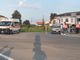 Scontro tra auto e bicicletta in una rotonda a Vigone