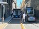 Auto, camioncini, addirittura scooter: vita dura per le ciclabili (e i ciclisti) torinesi [FOTO]