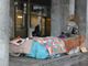 Lotta contro il freddo: un dormitorio per clochard nel cortile della Circoscrizione 7