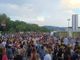 Tiziano Ferro mania, allo stadio Grande Torino: una fiumana di persone &quot;assedia&quot; il cantautore di Latina [FOTO]