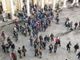 Scontri al Campus Einaudi: studenti antifascisti in corteo verso il Rettorato, uova contro le finestre [VIDEO]