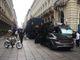 Inseguimento in via Roma tra una moto e una Dodge nera: centro chiuso per &quot;Fast&amp;Furious&quot; [FOTO e VIDEO]