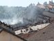 Incendio in Vanchiglia, nessuna previsione di rientro negli appartamenti. Chi stava sotto il tetto ha perso tutto [REPORTAGE]