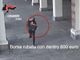 Fedeli derubati in chiesa mentre stanno pregando, una coppia finisce in manette [VIDEO]