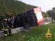 Drammatico incidente nel Canavese: camion dei pompieri finisce fuori strada, deceduto l'autista