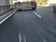 Carambola rovinosa sulla Torino-Pinerolo: auto distrutta, furgone ribaltato e 4 feriti
