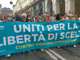 A Torino nuova manifestazione contro il Green Pass, corteo in centro: “Libertà, non siamo schiavi”