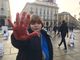 Cappio al collo e mani insanguinate: in piazza Castello sit-in pro donne iraniane [FOTO]