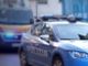 Cade e batte la testa mentre fa le pulizie sul balcone: tragedia in via Mattie
