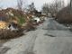 Strada del Villaretto, una montagna di rifiuti preoccupa i cittadini: “E’ una bomba ecologica” [FOTO]