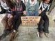 Un gruppo di studenti pro Palestina si incatena davanti al rettorato: &quot;Stanno bruciando le persone e non vogliono parlarci&quot;