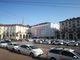 Oggi a Torino taxi fermi contro Draghi: le auto bianche in piazza Vittorio danno il via alle proteste