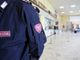 Quattordicenne arrestato in stazione a Varese. Era ricercato per rapina, furto e porto d'armi
