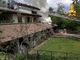 Varese, incendio in un'azienda agricola di via Miralago. Vigili del fuoco al lavoro con numerosi mezzi