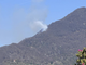 Laveno, incendio sotto controllo ma le operazioni proseguono Laveno, incendio sotto controllo ma le operazioni proseguono