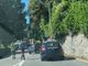 Perde il controllo dell'auto e finisce contro il muro: soccorsi in azione tra Varese e Casciago