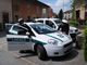 Guida l'auto a folle velocità sotto l'effetto di psicofarmaci e in astinenza da droga e semina il panico per le strade di Vergiate