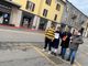 FOTO. Per una volta il lieto fine... Il tappeto rosso rubato in viale Aguggiari è stato restituito