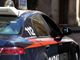 Marchirolo, incappucciato e con una pistola rapina una sala slot e scappa