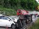 FOTO. Varese, paurosa carambola in via Peschiera: sette persone soccorse e strada chiusa