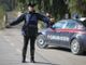 Esce in auto violando le norme anti Coronavirus, investe una donna e fugge: ventottenne arrestato