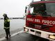 Torna da una festa in maschera e finisce con l'auto nel Lago Maggiore: salva per miracolo