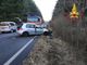 Carambola lungo la statale della Valganna, auto contro il guardrail: due persone ferite