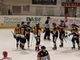 VIDEO E FOTO. I Mastini fanno urlare il popolo giallonero: rimontano due gol e sbancano Alleghe all'overtime
