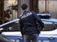 Giovane donna pestata e sfregiata al volto con un pugnale: uomo violento in manette