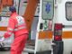 Varese, incidente nel pomeriggio tra un'auto e una moto in via Francesco Daverio: 33enne portato in ambulanza in ospedale