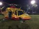 Incidente prima dell'alba a Leggiuno, auto finisce fuori strada sulla provinciale. In volo anche l'elisoccorso