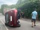 FOTO. Incidente con ribaltamento a Castellanza: grosso spavento per una 74enne