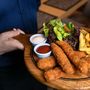 Cosa mangiano davvero gli italiani? Boom di cibi ultra-processati