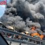 Grave incidente sull'autostrada A21 tra due mezzi pesanti. Prende fuoco una bisarca, morto il conducente Grave incidente sull'autostrada A21 tra due mezzi pesanti. Prende fuoco una bisarca, morto il conducente
