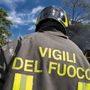 Vasto rogo nella frazione di Valmaggiore, vigili del fuoco al lavoro da ore Vasto rogo nella frazione di Valmaggiore, vigili del fuoco al lavoro da ore