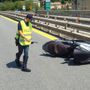 Tragedia sulla A7, morto un quarantaseienne alla guida di uno scooter