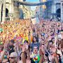 Liguria Pride, oggi Genova è pronta a tingersi d’arcobaleno: ecco il programma completo e tutte le modifiche alla viabilità