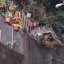 Frana in via Posalunga, evacuate quattro famiglie: strada a rischio crollo Frana in via Posalunga, evacuate quattro famiglie: strada a rischio crollo