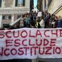 Studenti stranieri in classe, il consiglio comunale chiede al governo di rivedere gli effetti del tetto del 30% Studenti stranieri in classe, il consiglio comunale chiede al governo di rivedere gli effetti del tetto del 30%