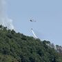 Incendio tra Borello e San Romolo, fiamme ancora vive dopo oltre 24 ore di emergenza Incendio tra Borello e San Romolo, fiamme ancora vive dopo oltre 24 ore di emergenza