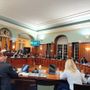 Aurelia bis, il nodo svincoli spacca il consiglio: approvato l'ordine del giorno della maggioranza, ma l'opposizione tuona: "Così non si trova una soluzione condivisa" (Foto) Aurelia bis, il nodo svincoli spacca il consiglio: approvato l'ordine del giorno della maggioranza, ma l'opposizione tuona: "Così non si trova una soluzione condivisa" (Foto)