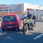 Schianto tra un'auto e una moto in viale Brigate Partigiane, a Cairo Montenotte: una donna in codice rosso al Santa Corona