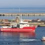Savona, la Life Support di Emergency  con a bordo 147 profughi entra nel porto di Savona (FOTO E VIDEO)