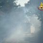 Incendio a Cairo Montenotte, notte di lavoro per vigili del fuoco e Aib: operazioni riprese all'alba Incendio a Cairo Montenotte, notte di lavoro per vigili del fuoco e Aib: operazioni riprese all'alba