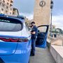Savona, 41enne minaccia l’ex e aggredisce i poliziotti: agente estrae il taser e lo blocca Savona, 41enne minaccia l’ex e aggredisce i poliziotti: agente estrae il taser e lo blocca