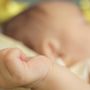 Aveva fretta di nascere: bimba nasce in ambulanza ad Albenga