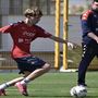 Le porte della Prima Squadra del Genoa si sono aperte per Roberto Scaglione. Il talento andorese a Pegli per l'allenamento rossoblu