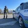 Autotrasportatore in stato di ebbrezza finisce fuori strada col camion. Nel sangue un tasso di alcol pari a 2,5 grammi per litro